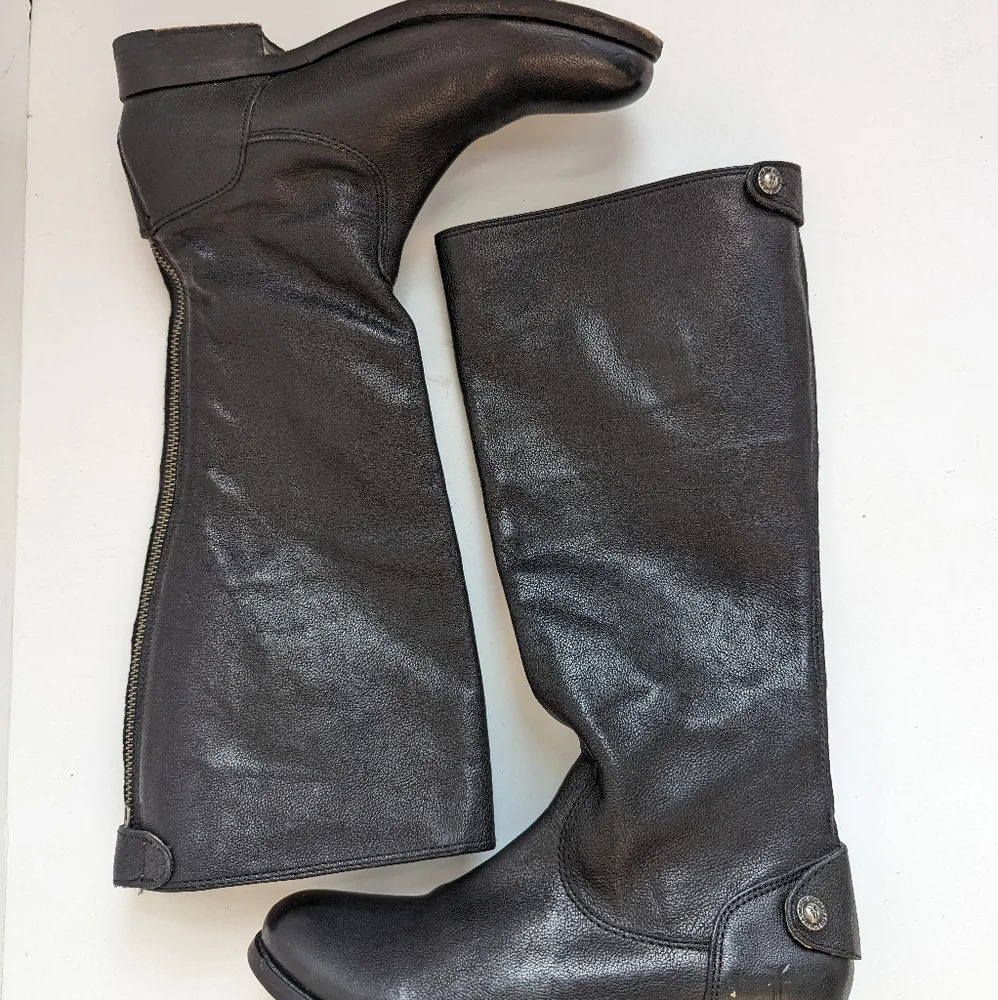 Frye Boots Women's 5.5 B Tall Black Leather back Zipper Low Heel